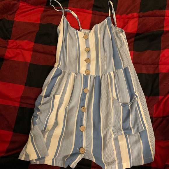 Dress - Picture 1 of 3